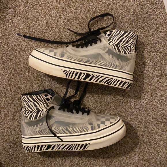 Vans Shoes - Vans SK8-Hi